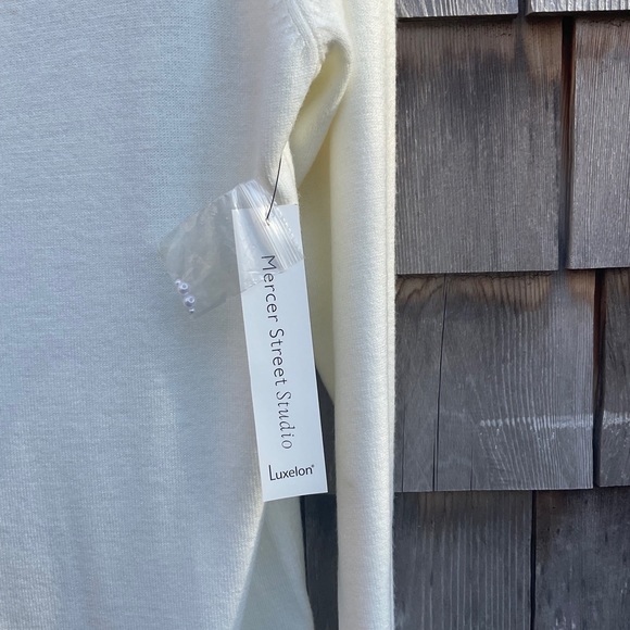 - Mercer Street Studio Sweater - Picture 4 of 5